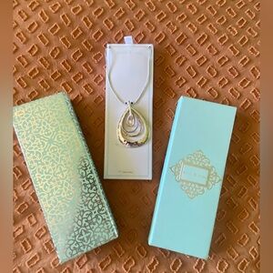 Elegant Silver Teardrop Necklace